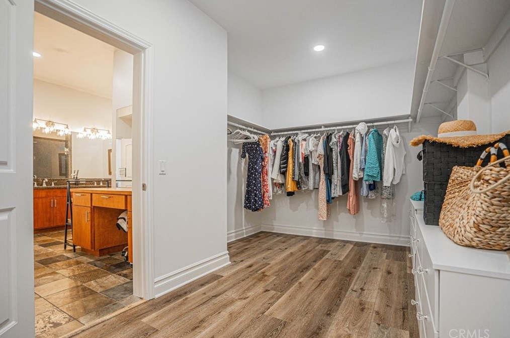 1065 Tia Juana St, Laguna Beach CA  92651-3833 exterior