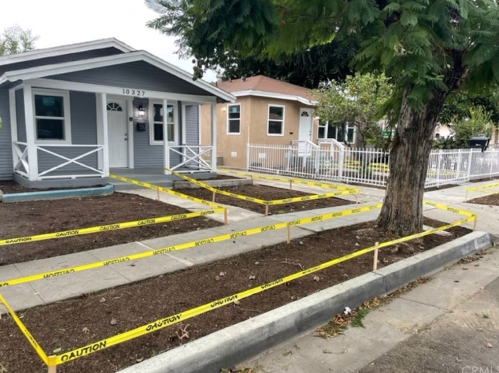 10321 San Antonio Ave, South Gate, CA 90280
