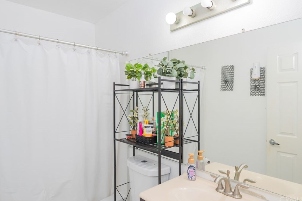 25566 Ericson Dr, Moreno Valley CA 92553-5036 exterior