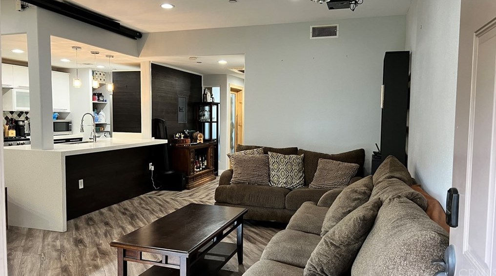 17230 Newhope St #109, Santa Ana, CA 92708