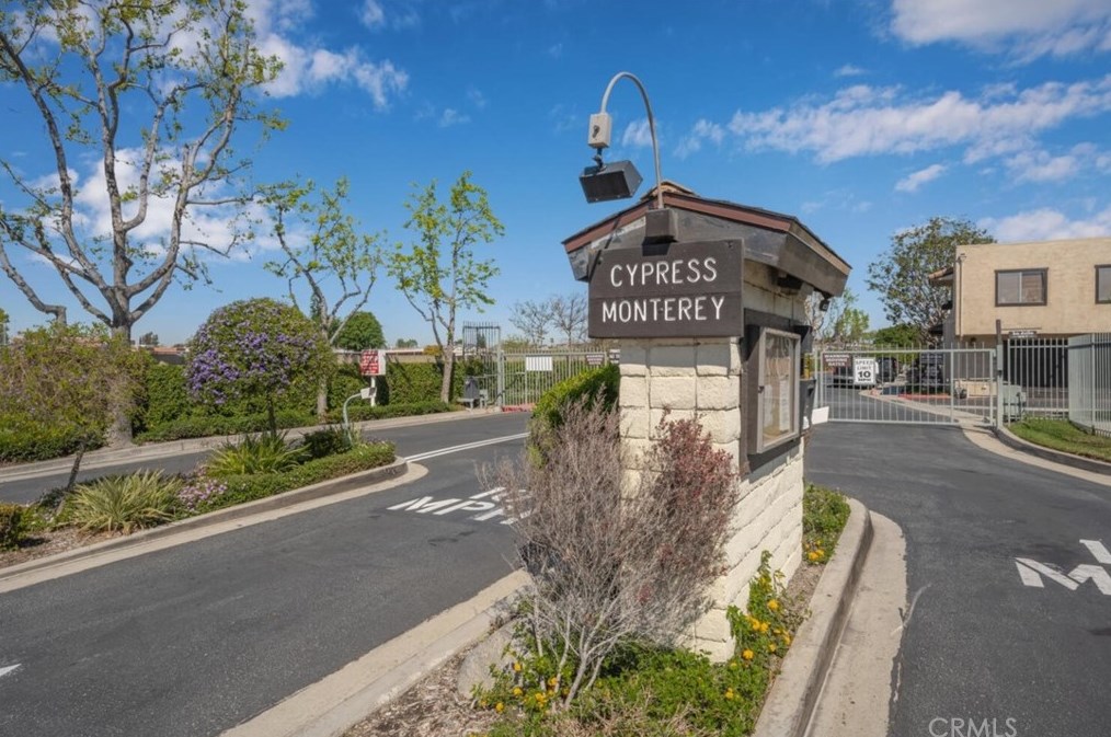 5762 La Jolla, Cypress, CA 90630