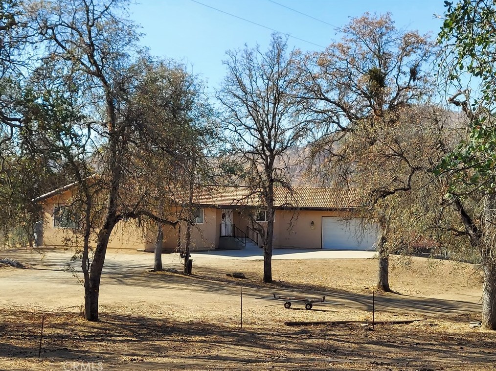 37963 Squaw Valley Rd, Orange Cove, CA 93675