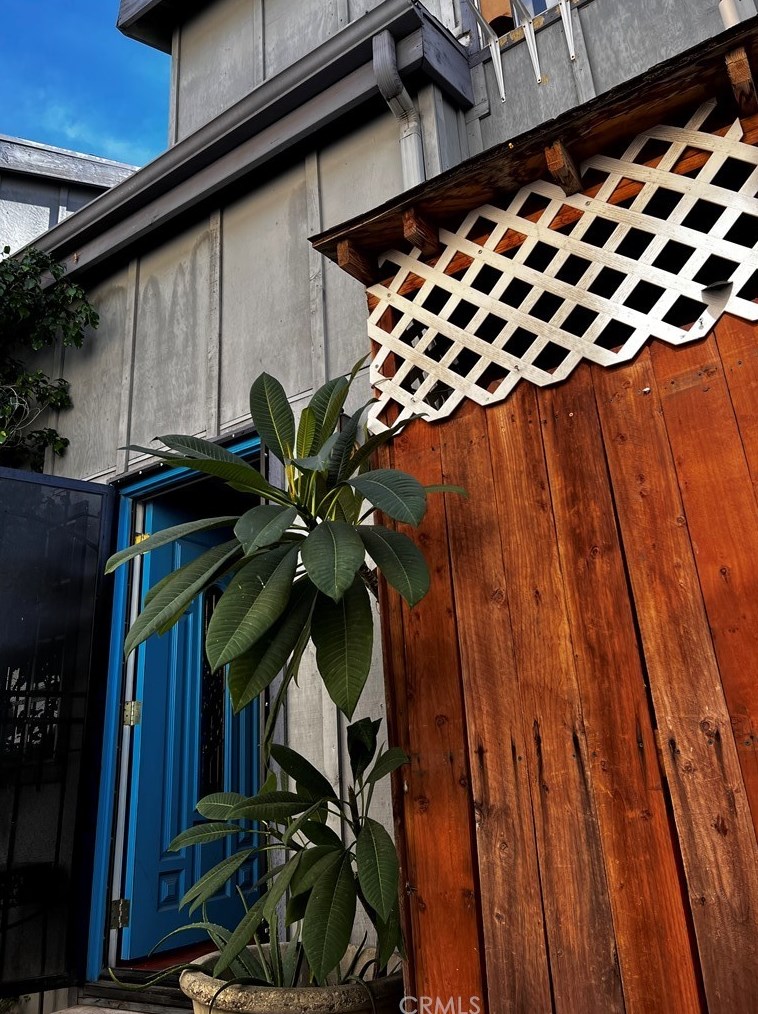 9346 Van Nuys Blvd #9, Van Nuys, CA 91402