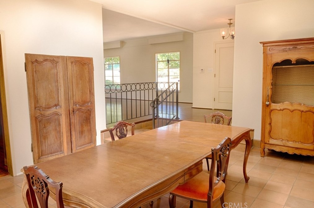 1628 La Loma Dr, Santa Ana CA 92705-3078 exterior