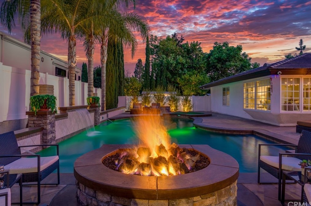 9942 Center Dr, Orange, CA 92861