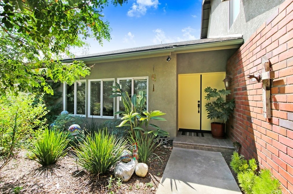 2274 Forbes Ave, Claremont, CA 91711-1713