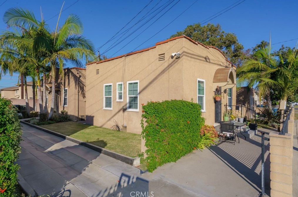 9827 Beach St, Bellflower, CA 90706