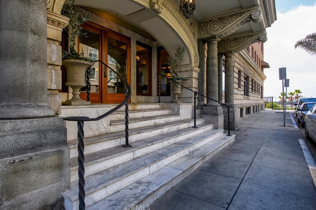 1030 E Ocean Blvd #401, Long Beach, CA 90802