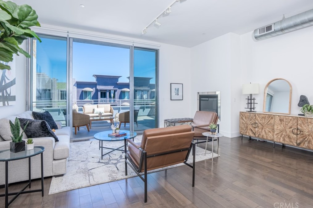 433 Pine Ave #401, Long Beach, CA 90802