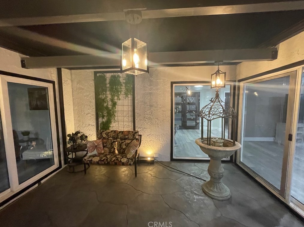 16411 Magellan Ln, Huntington Beach CA  92647-3528 exterior