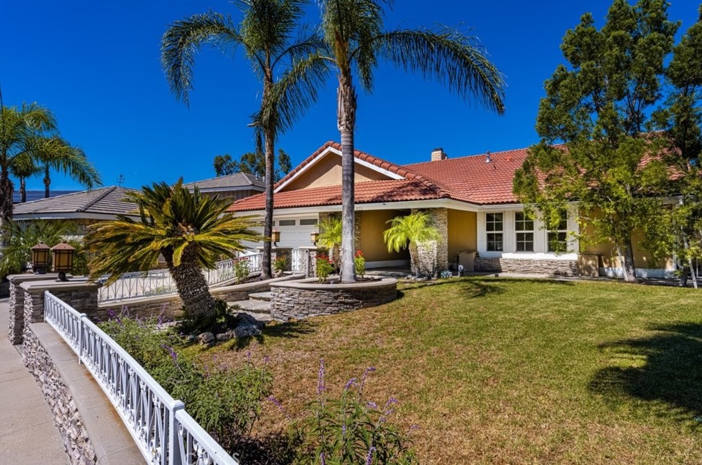 371 S Silverbrook Dr, Anaheim, CA 92807