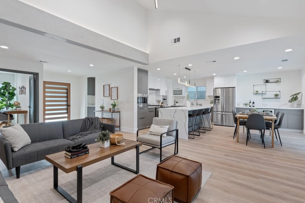 15942 Mccord Cir, Santa Ana, CA 92708