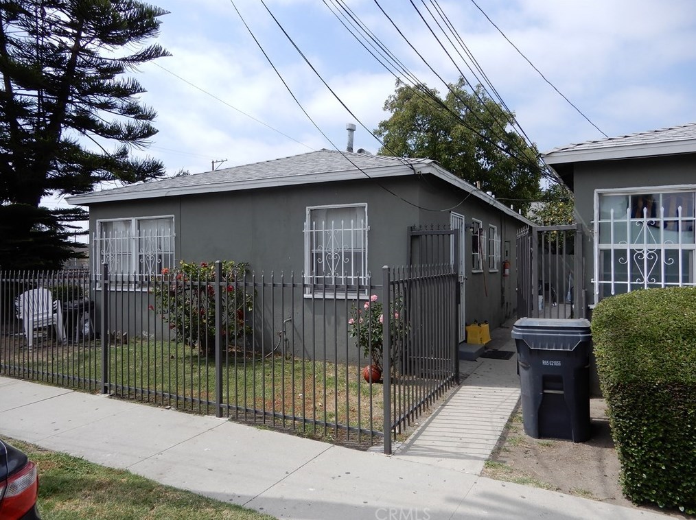 920 S Willowbrook Ave, Compton, CA 90220