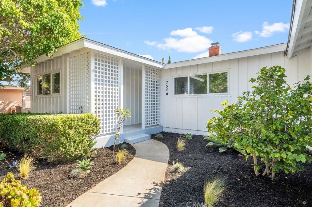 7540 91st St, Los Angeles, CA 90045-3433