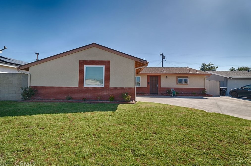10422 Ponder St, Cypress, CA 90630