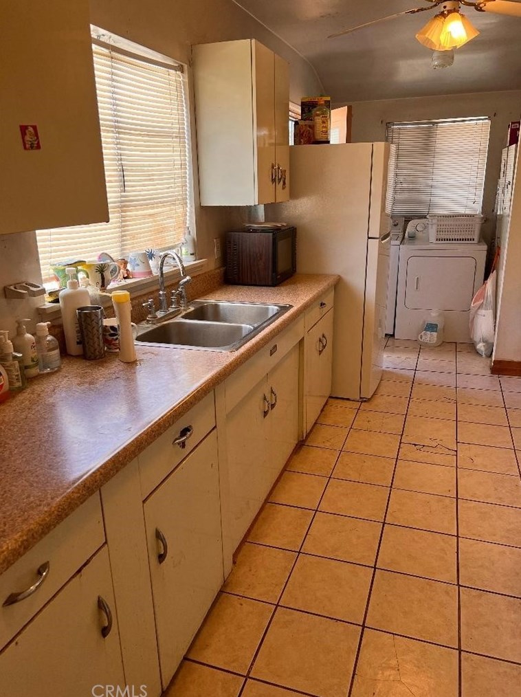 15119 Studebaker Rd, Norwalk, CA 90650-5448
