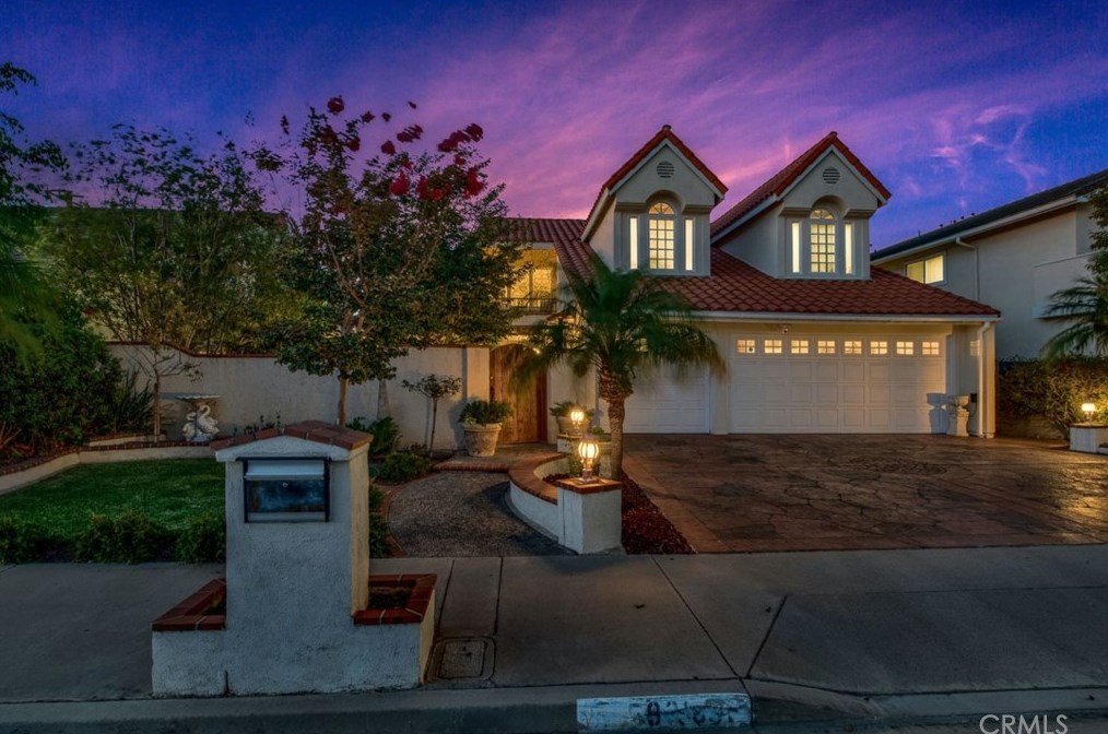 5831 Lancefield Dr, Huntington Beach, CA 92649-4904