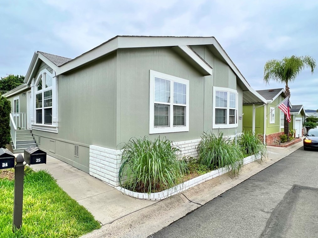 23301 Ridge Route Dr, Laguna Beach, CA 92653-1730