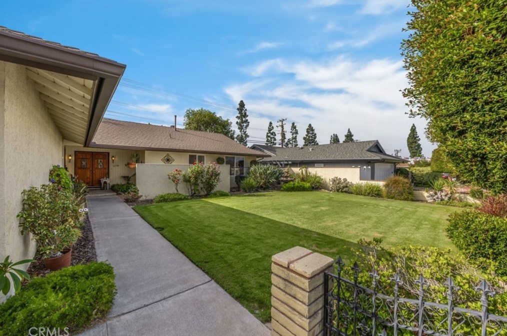 3130 E Vanowen Ave, Orange, CA 92867