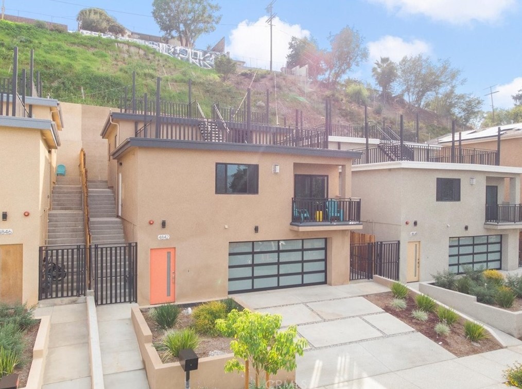 4842 Buchanan St, Los Angeles CA  90042-2219 exterior