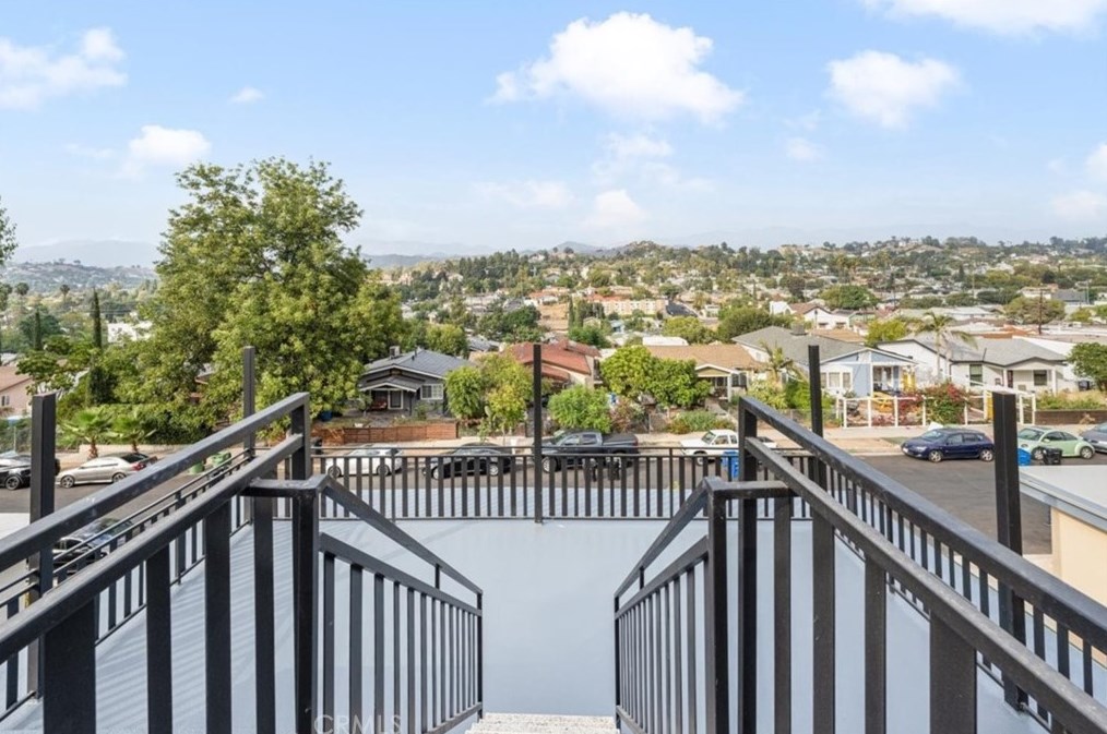 4842 Buchanan St, Los Angeles CA  90042-2219 exterior