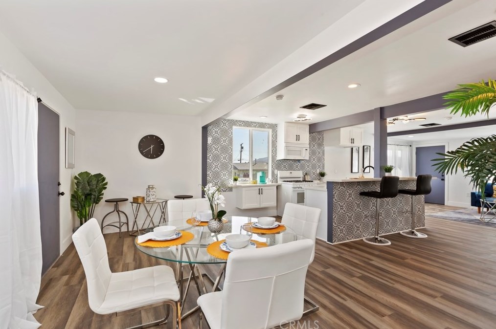 6544 Pine Ave, Twntynine Plm CA  92277-3246 exterior