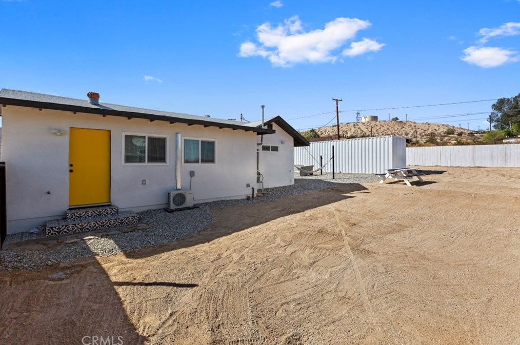 6544 Pine Ave, Twntynine Plm CA  92277-3246 exterior