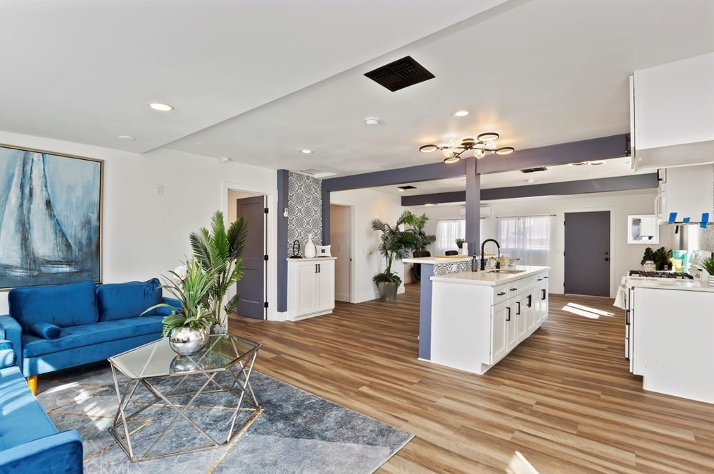 6544 Pine Ave, Twntynine Plm CA  92277-3246 exterior