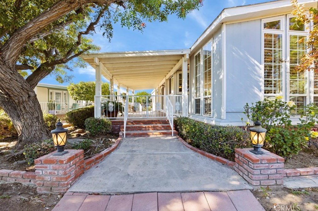 612 Forest Lake Dr, Brea, CA 92821