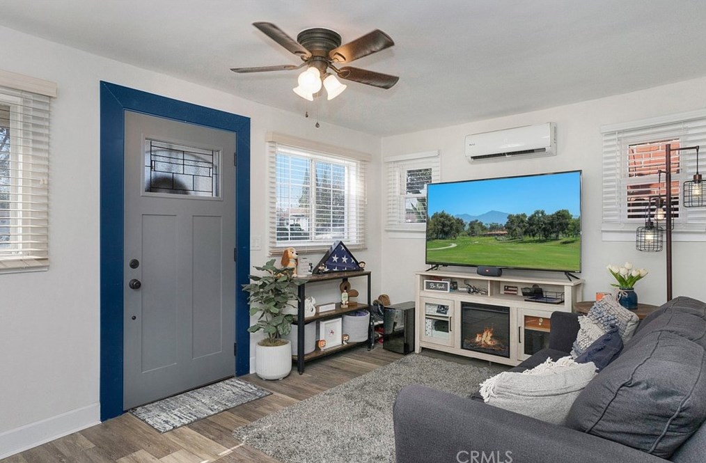10500 San Gabriel Ave, South Gate, CA 90280