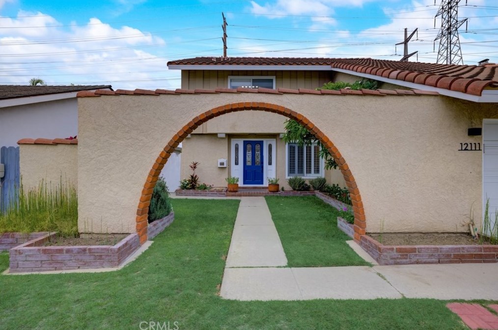 12111 Yearling St, Artesia, CA 90703-7617