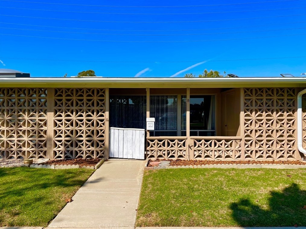 1470 Northwood Rd M10-243b, Seal Beach, CA 90740
