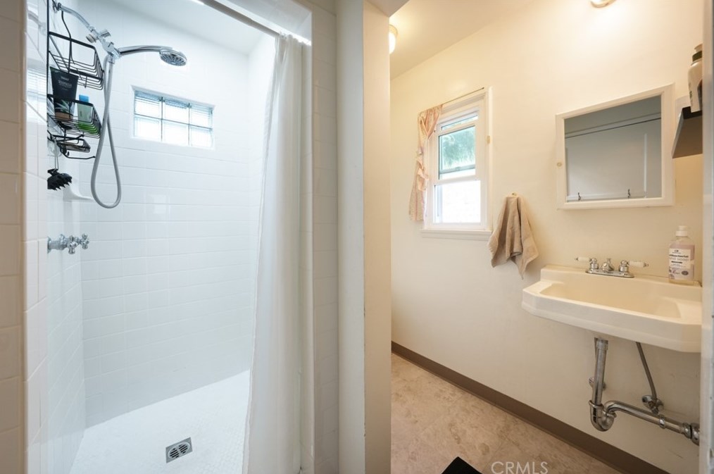 2004 Ronda Dr, Los Angeles CA  90032-3735 exterior