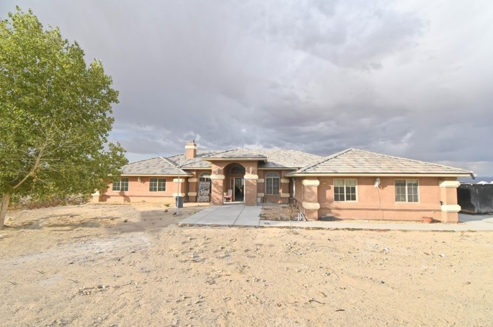 30788 Buenos Aires Rd, Lucerne Valley, CA 92356-8489