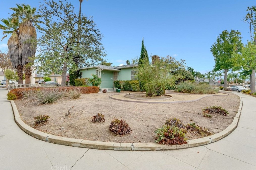 12240 Milldale Ct, North Hollywood, CA 91605-2348