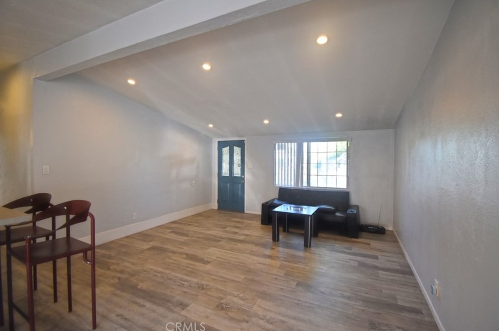 533 S Raitt St, Santa Ana, CA 92703