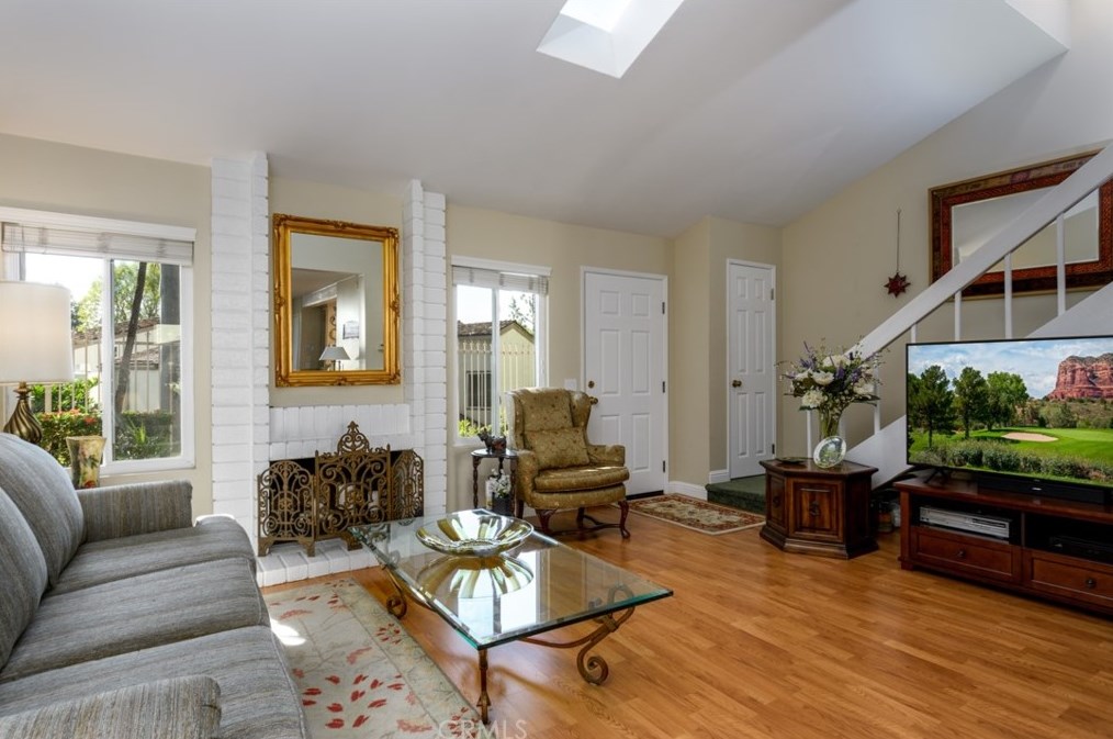 270 Mountain Ct, Brea, CA 92821