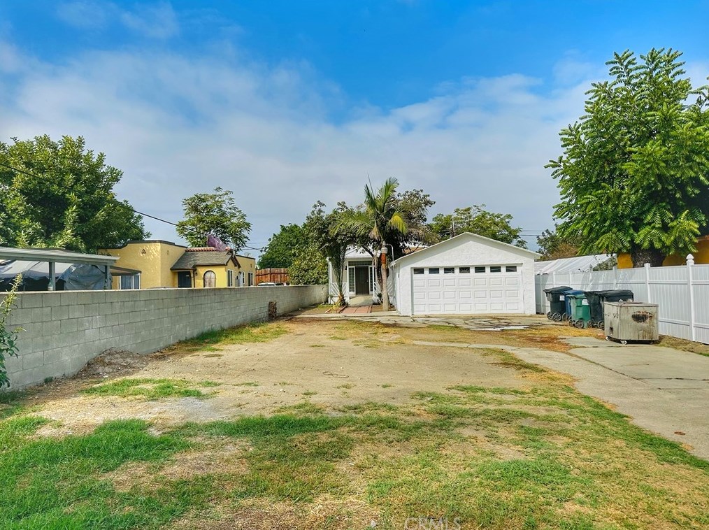 2129 120th St, Los Angeles, CA 90059-2625