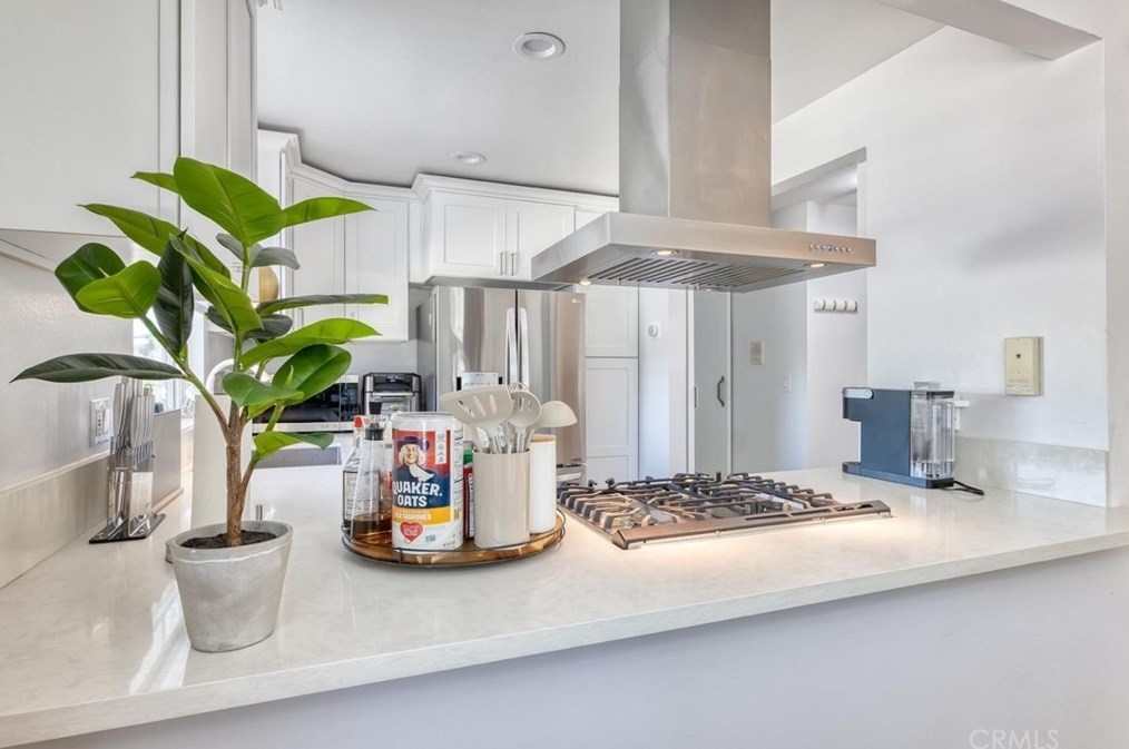 3625 Kalsman Dr, Los Angeles, CA 90016-4438