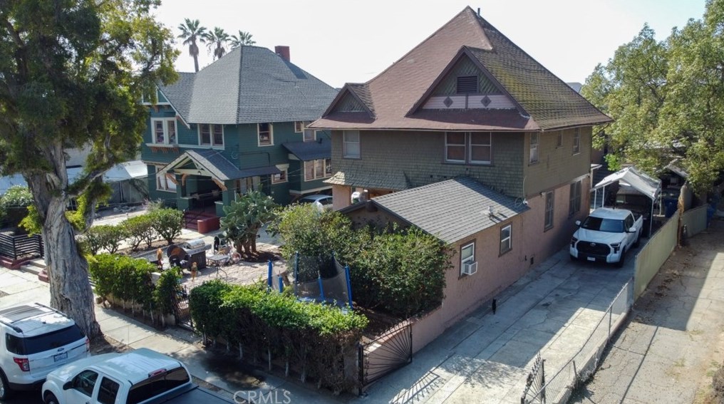 2315 Raymond Ave, Los Angeles, CA 90007-1553