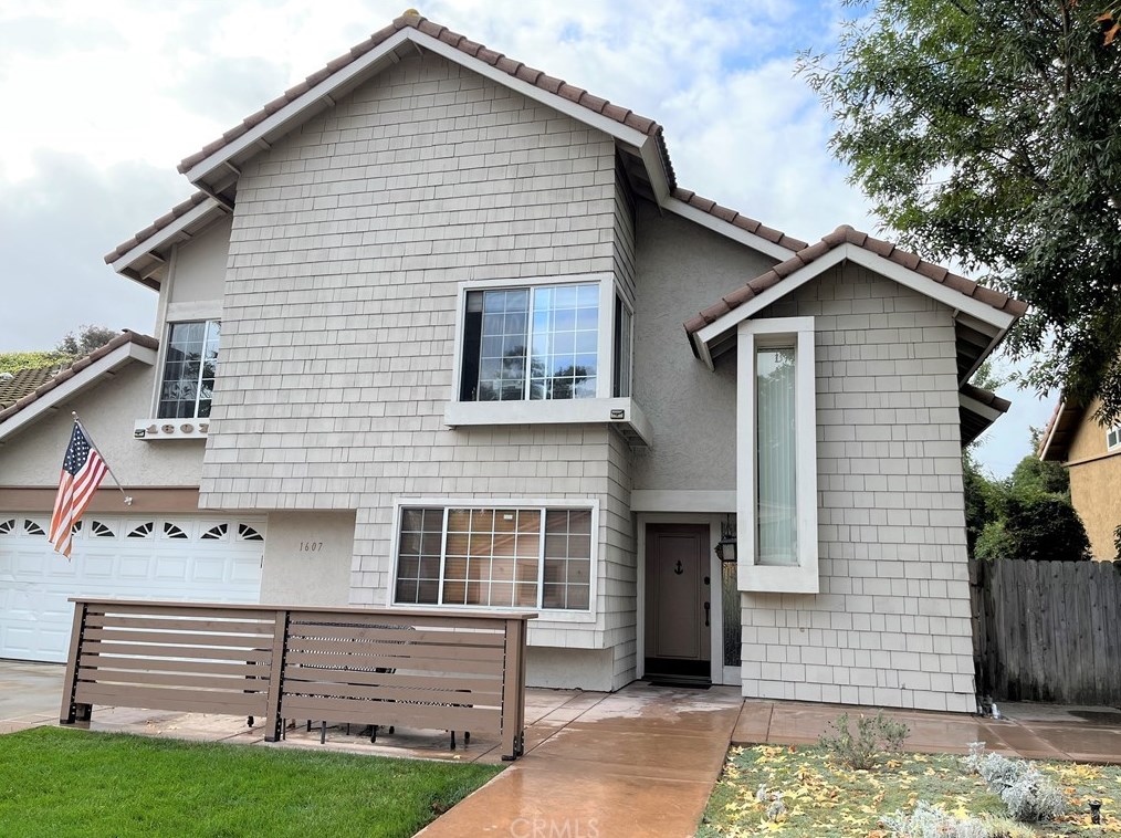 1607 Linda Sue Ln, Encinitas, CA 92024