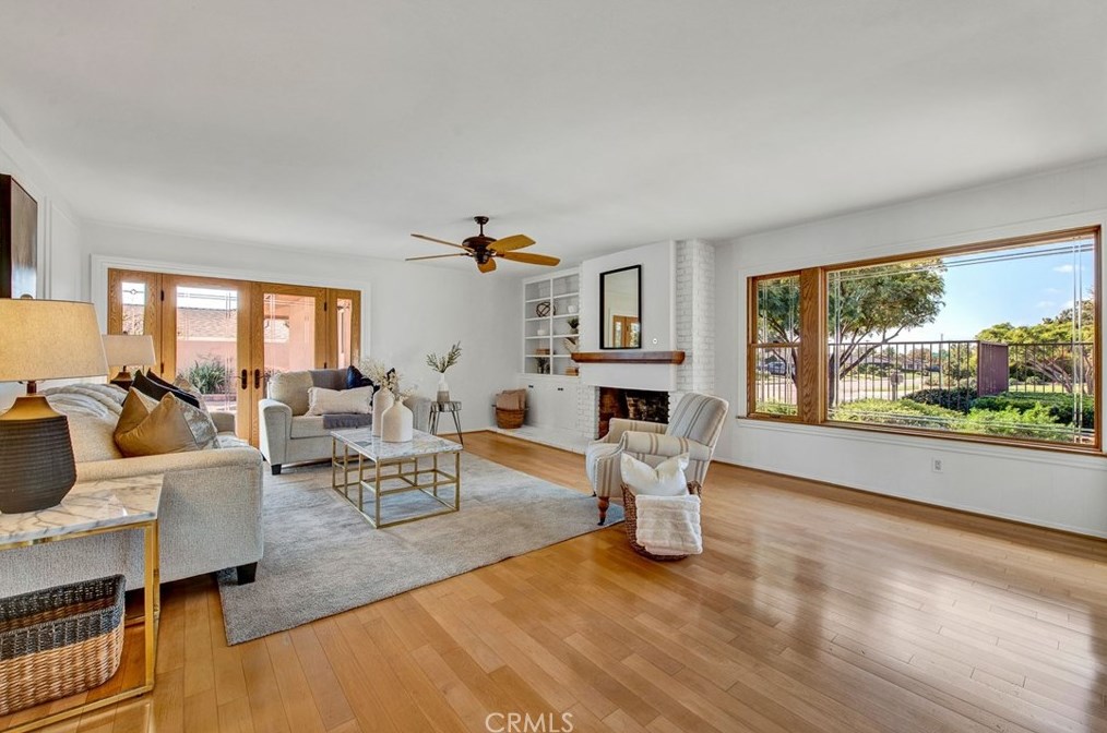 13812 Sandhurst Pl, Santa Ana, CA 92705