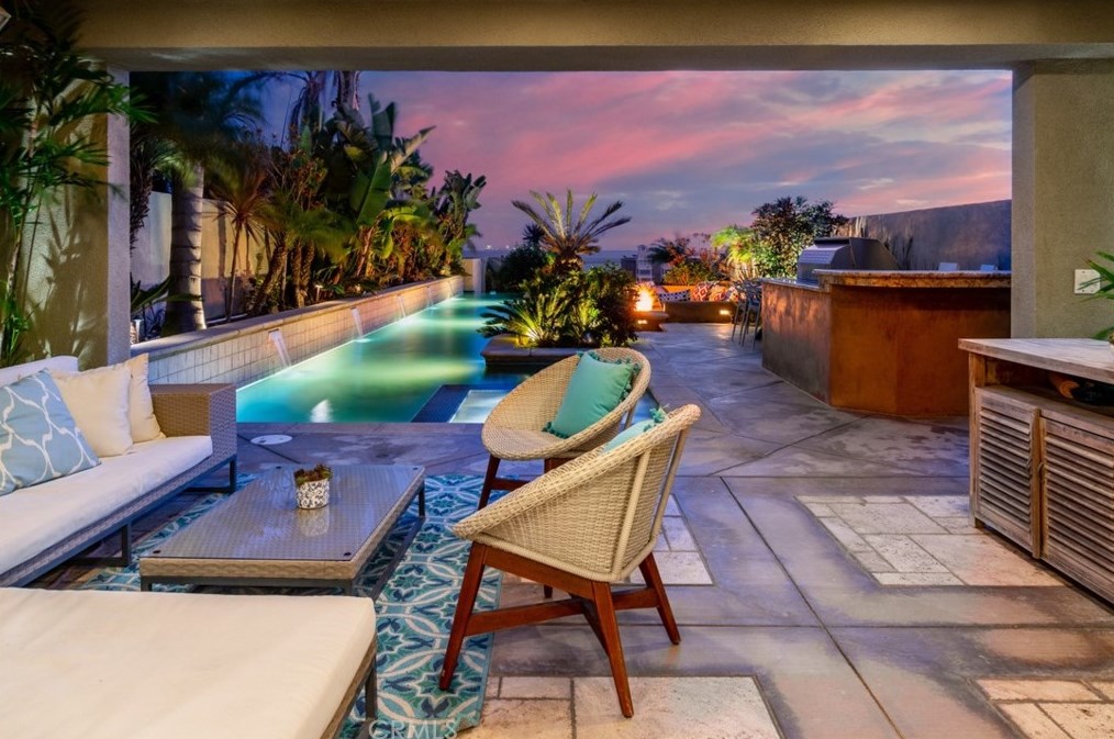 546 Ocean Ave, Seal Beach, CA 90740