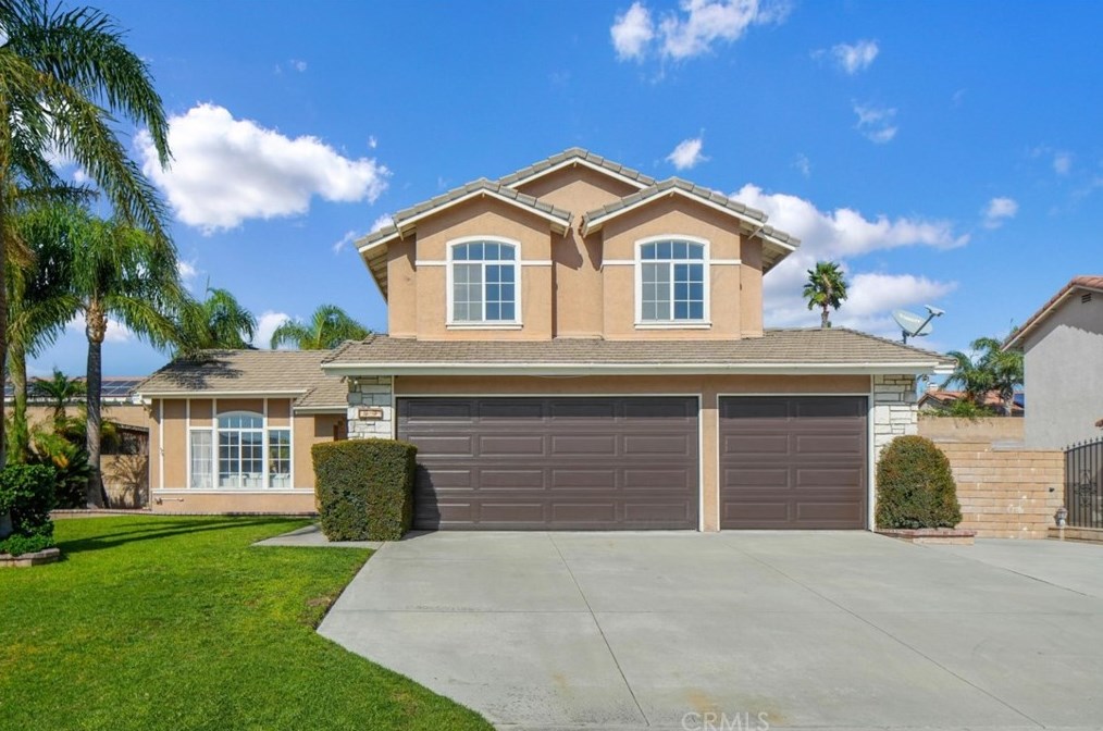 2744 W Buena Vista, Rialto, CA 92377