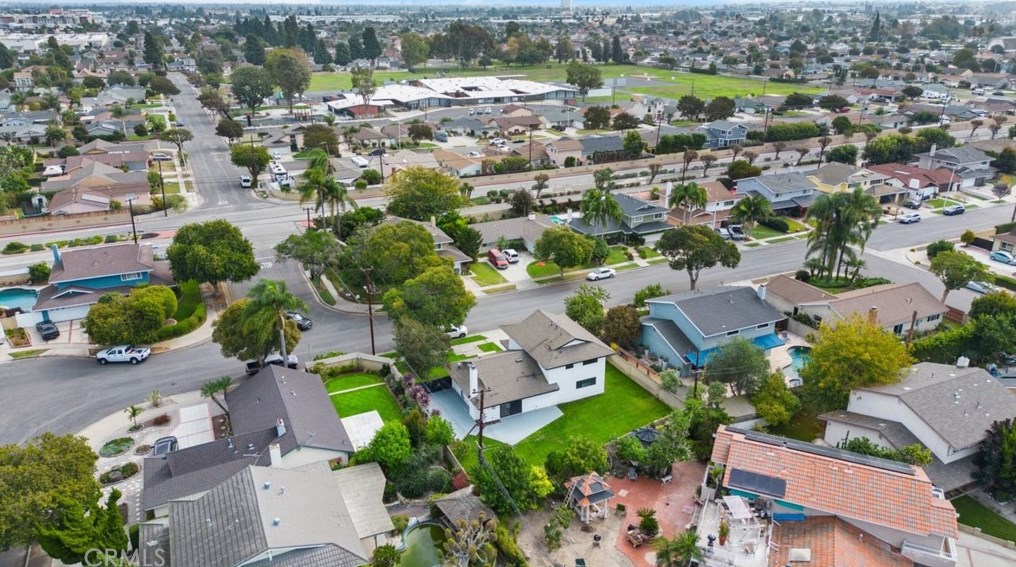 16171 Brimhall Ln, Huntington Beach CA  92647-3345 exterior