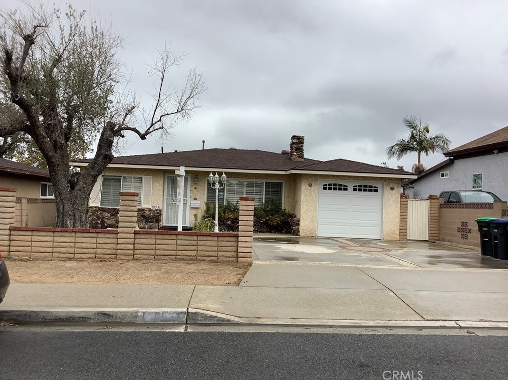 18531 Pearl Ave, Orange CA  92869-3531 exterior