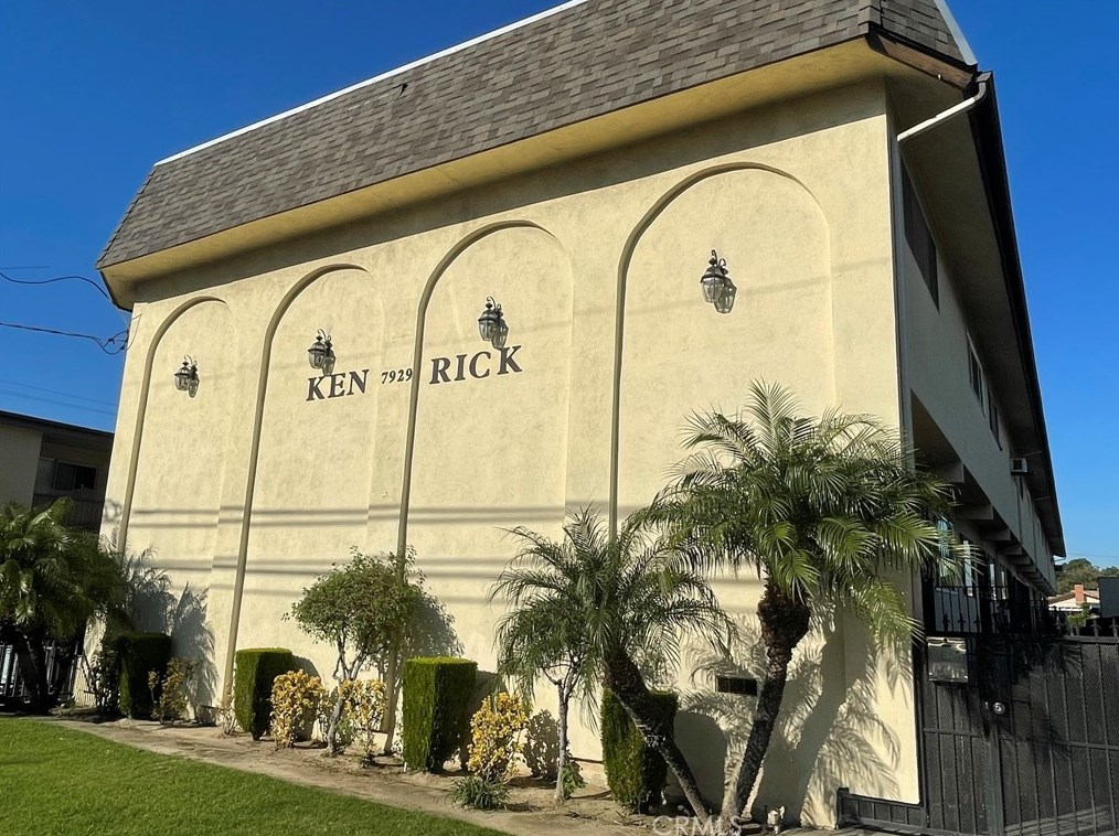7929 Stewart And Gray Rd, Downey, CA 90241