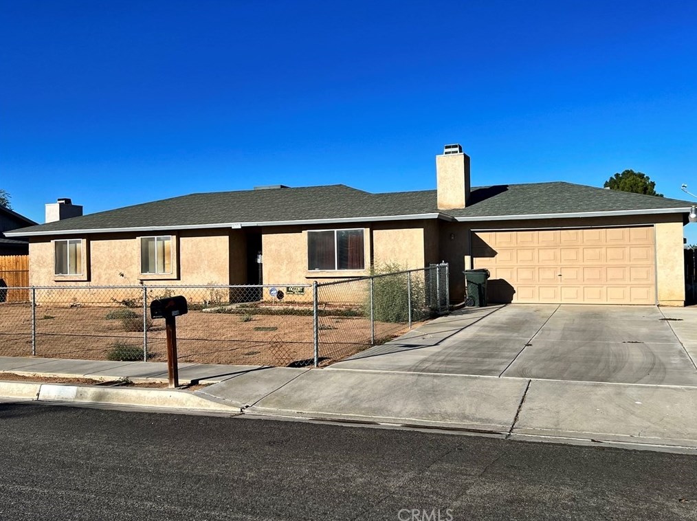 13448 Franceska Rd, Apple Valley, CA 92308-5402