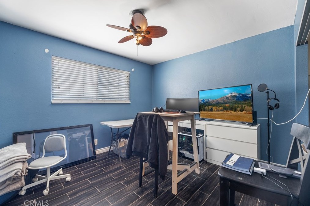 8605 Encina Ave, Fontana CA  92335-3920 exterior