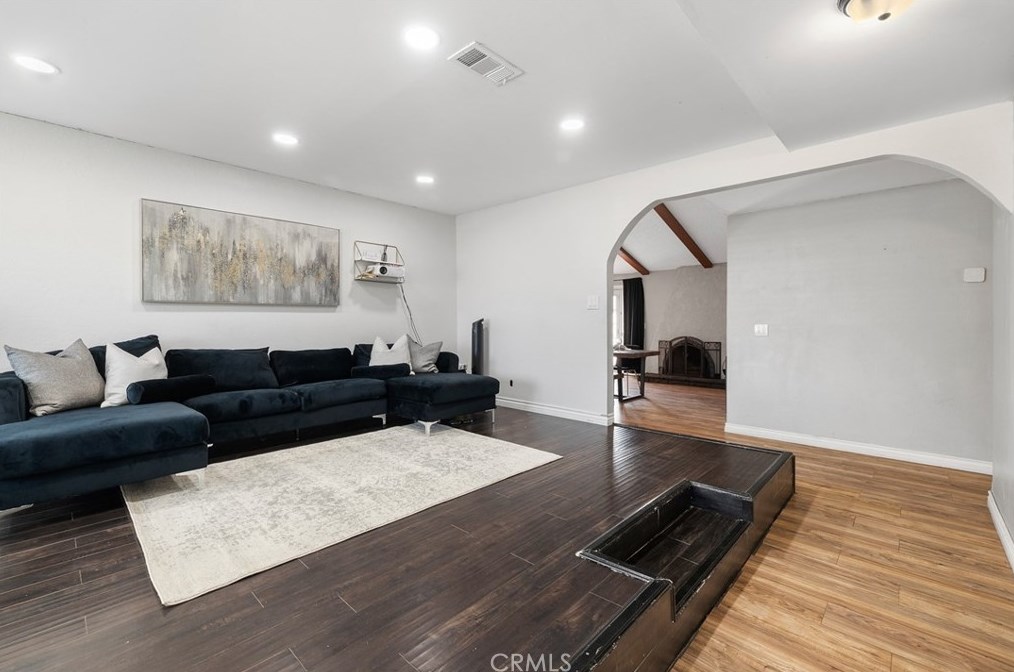 8605 Encina Ave, Fontana CA  92335-3920 exterior